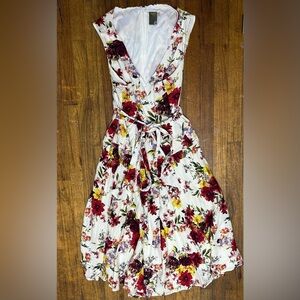 Taylor White Floral Midi Dress